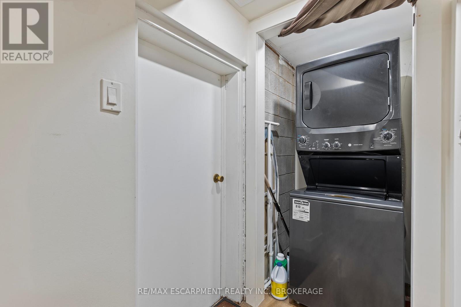 4252 William Street, Lincoln (Beamsville), Ontario  L0R 1B0 - Photo 23 - X12437883