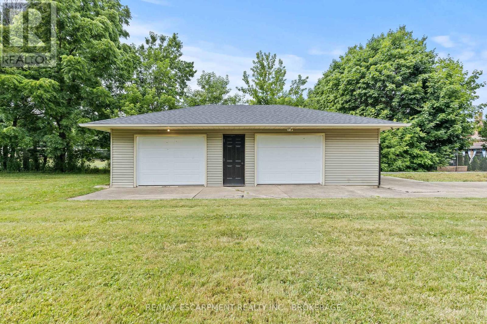 4252 William Street, Lincoln (Beamsville), Ontario  L0R 1B0 - Photo 34 - X12437883