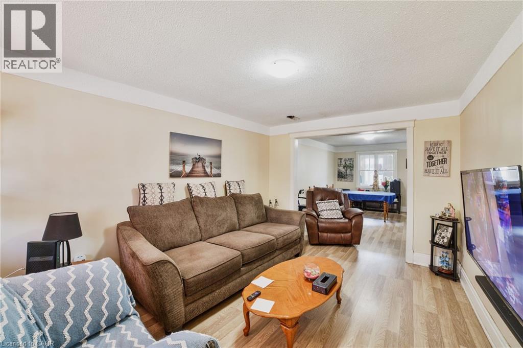 20 Gertrude Street, Hamilton, Ontario  L8L 4B8 - Photo 4 - 40740384