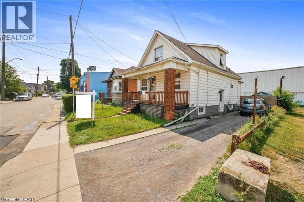 20 Gertrude Street, Hamilton, Ontario  L8L 4B8 - Photo 3 - 40740384