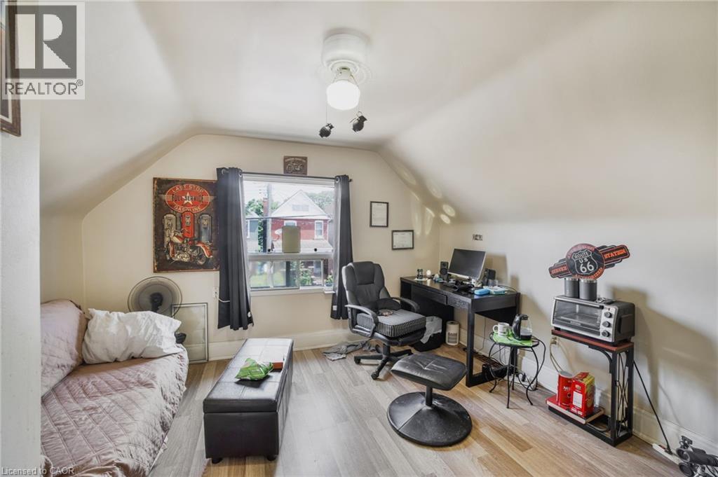 20 Gertrude Street, Hamilton, Ontario  L8L 4B8 - Photo 11 - 40740384