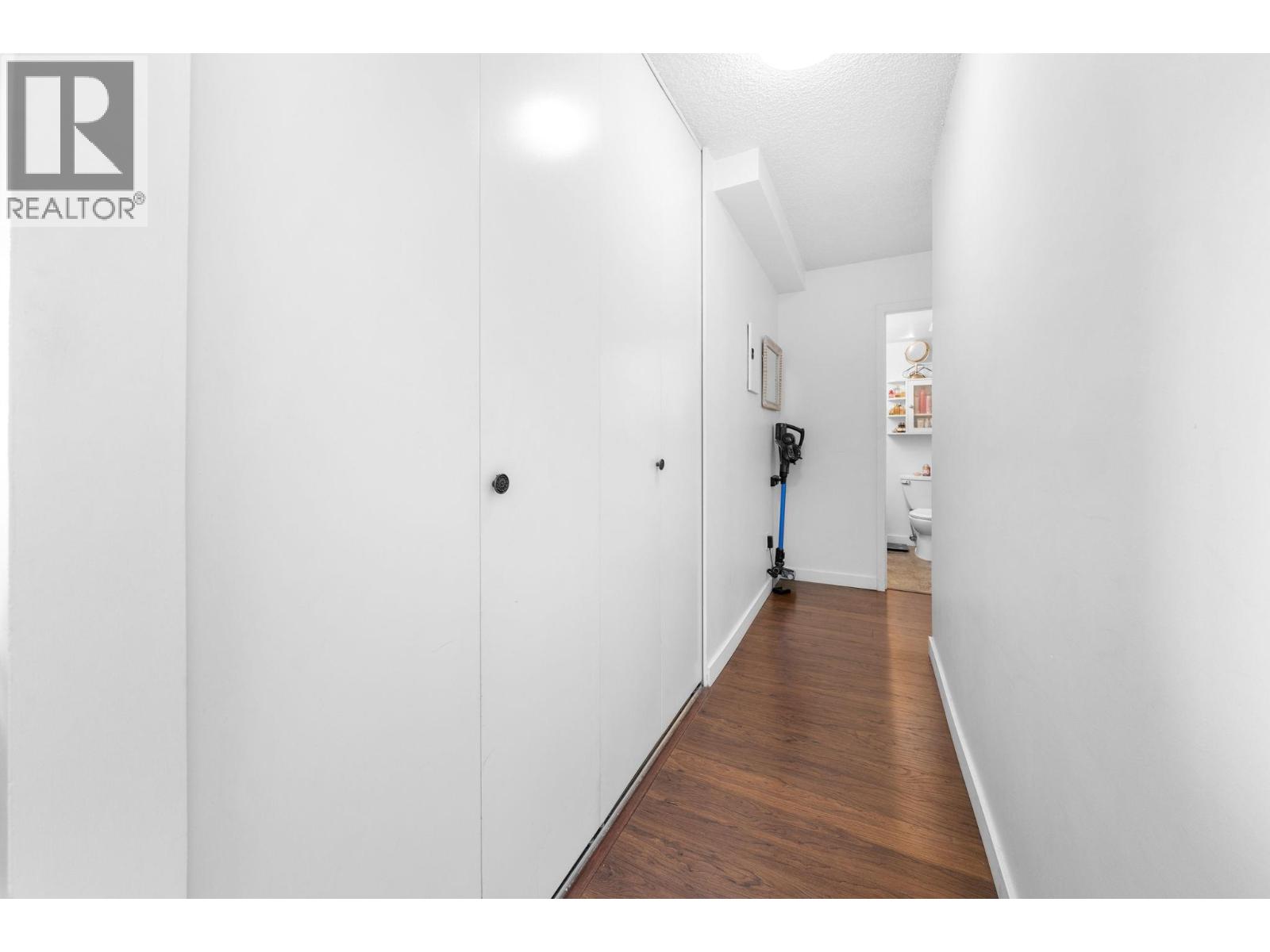 706 145 St. Georges Avenue, North Vancouver, British Columbia  V7L 3G8 - Photo 16 - R3053915