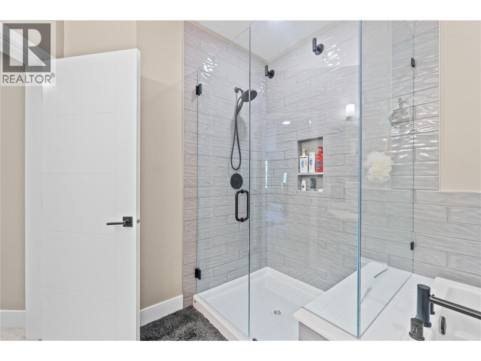 529 Truswell Road Unit# 301, Kelowna, British Columbia  V1W 3K7 - Photo 23 - 10350277