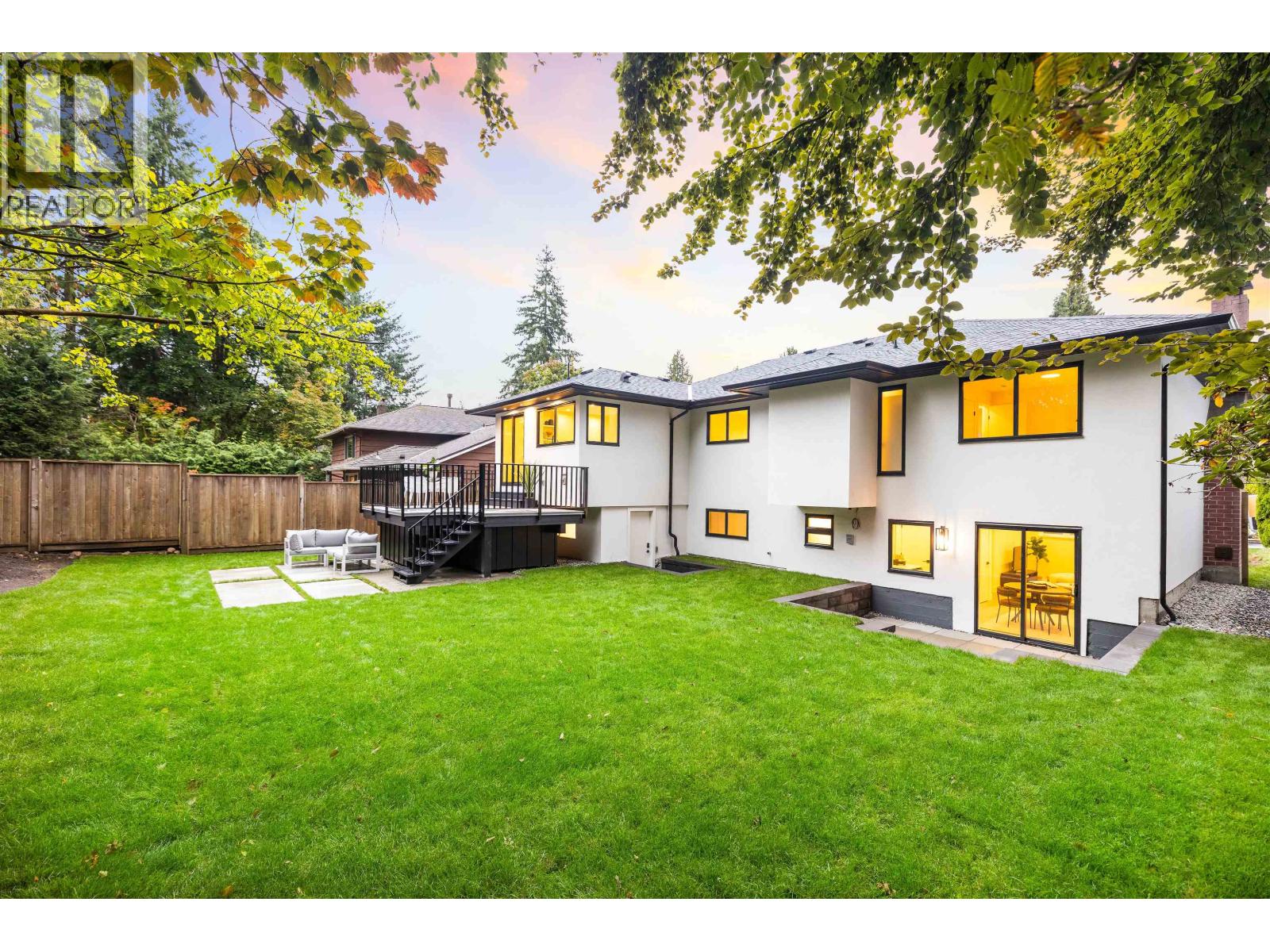 2654 Masefield Road, North Vancouver, British Columbia  V7K 1Z9 - Photo 2 - R3053869