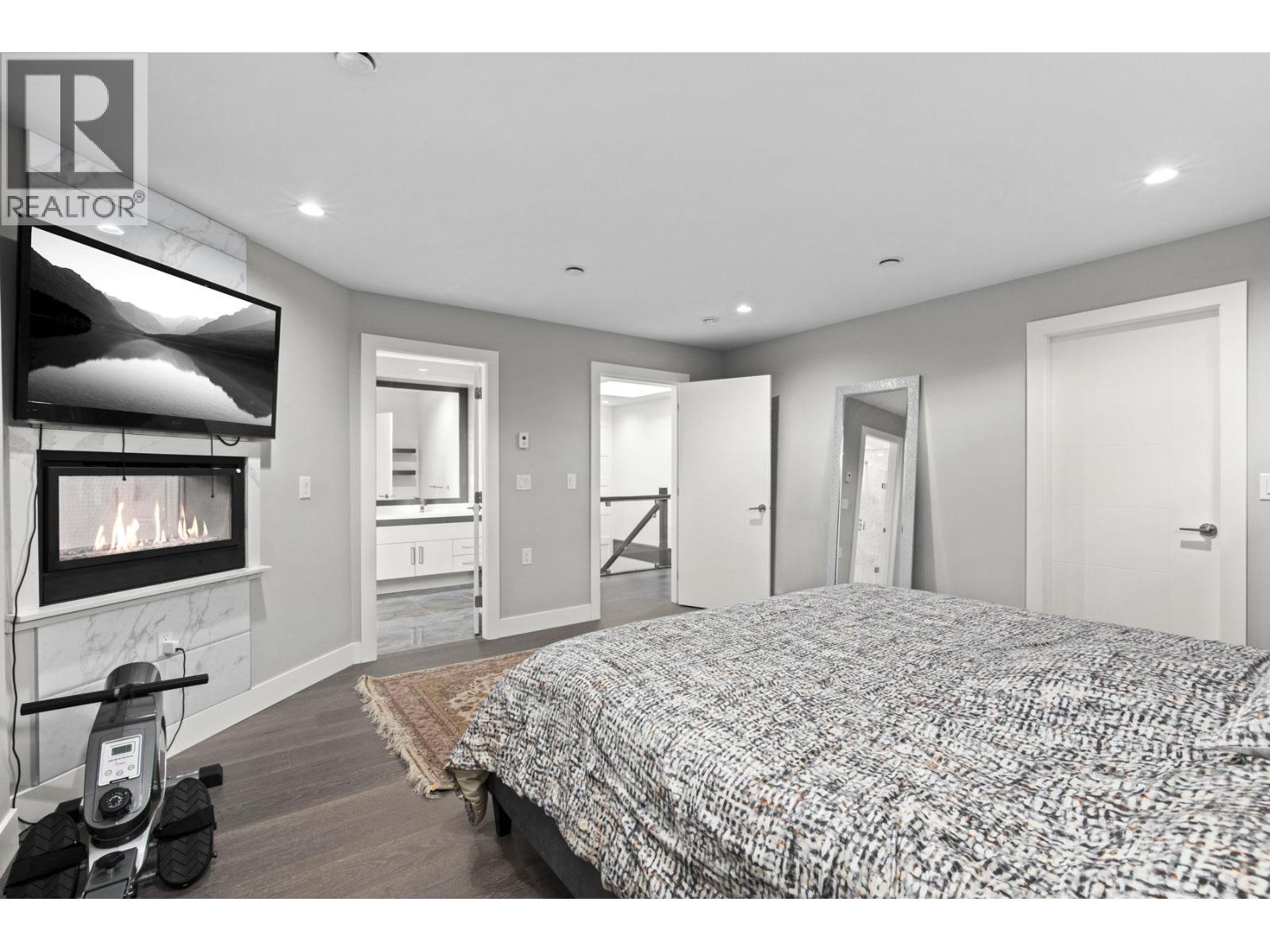 4935 Cedarcrest Avenue, North Vancouver, British Columbia  V7R 3R7 - Photo 22 - R3053879