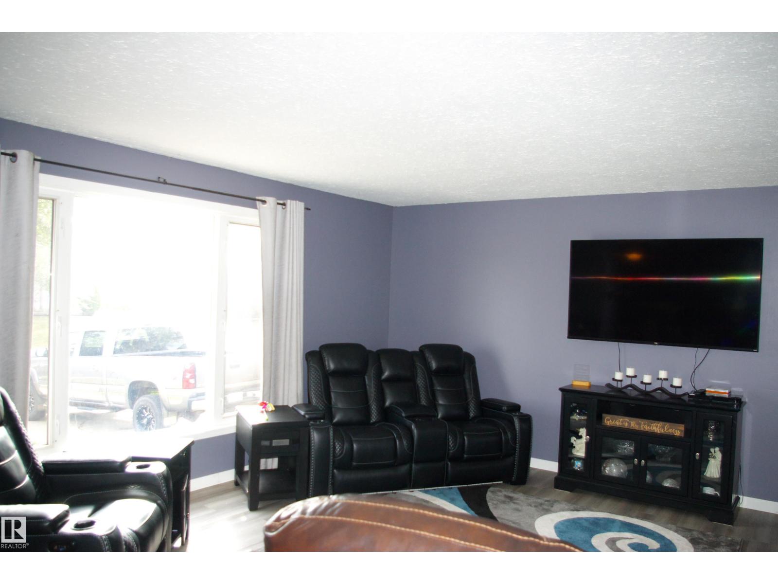 9516 97 St, Morinville, Alberta  T8R 1H4 - Photo 5 - E4460253