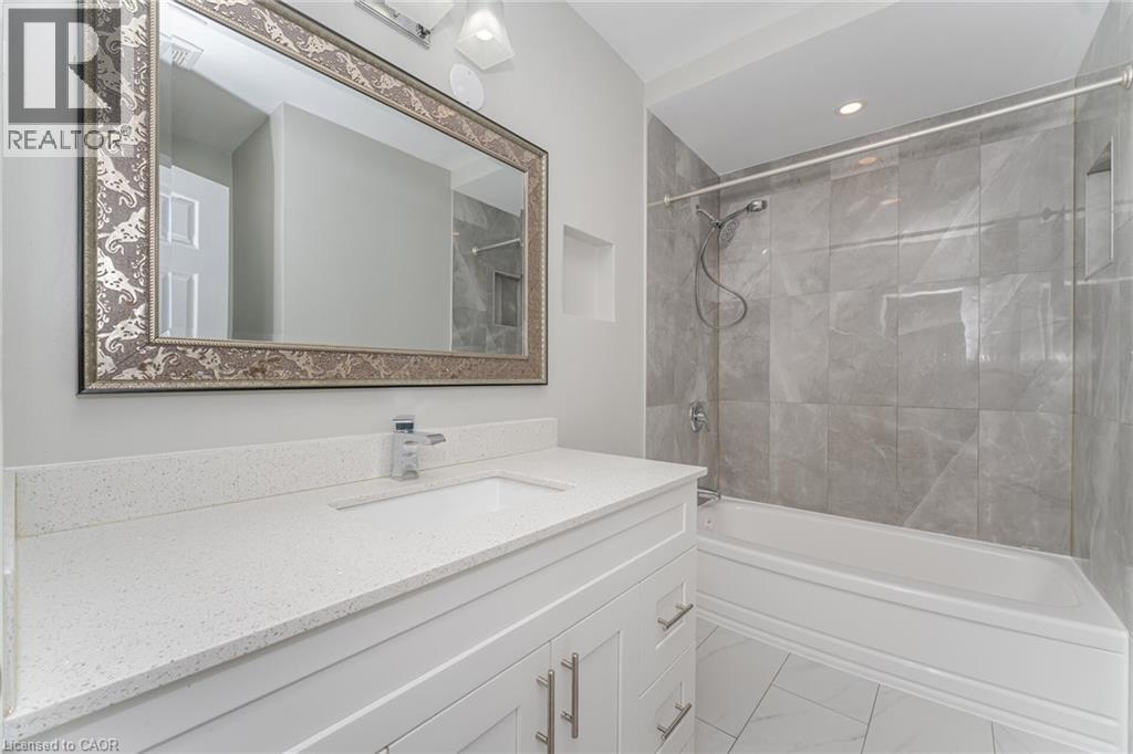 61 Avondale Boulevard, Brampton, Ontario  L6T 1H1 - Photo 21 - 40775446