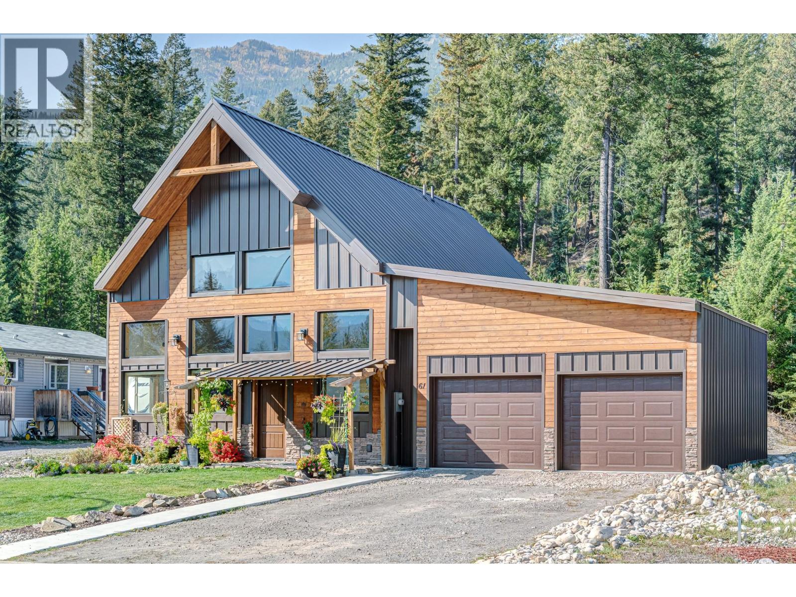 61 DEERBORNE Drive, elkford, British Columbia