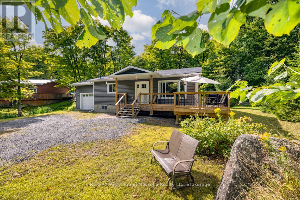 12 Beaver Trail, Mcdougall, Ontario  P2A 2W8 - Photo 2 - X12384868