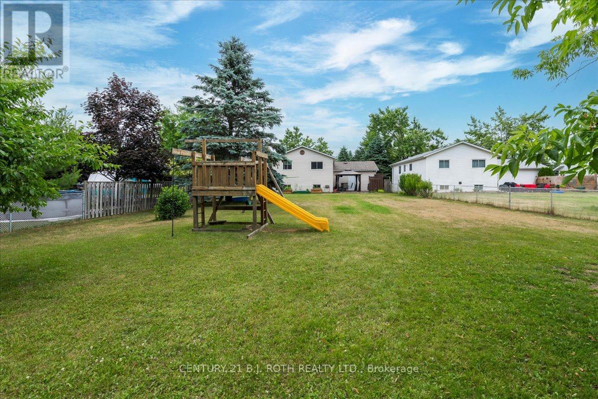 2834 Dempster Avenue, Innisfil, Ontario  L9S 1C2 - Photo 34 - N12424426