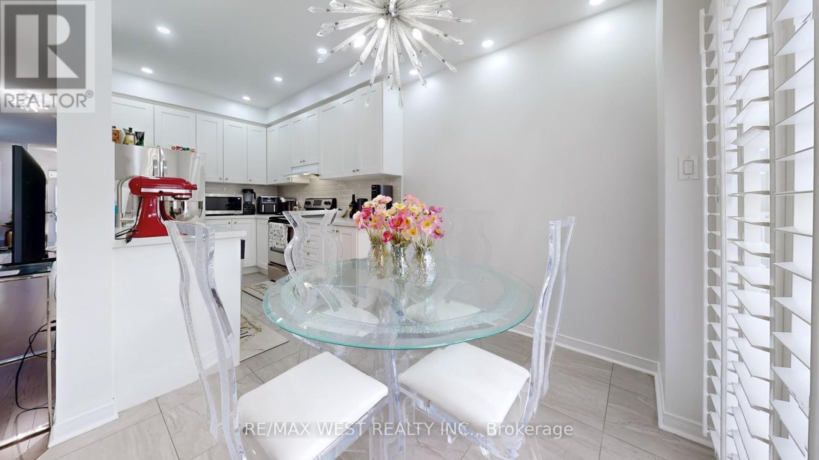 28 Yellowknife Road, Brampton, Ontario  L6R 3X3 - Photo 15 - W12365056