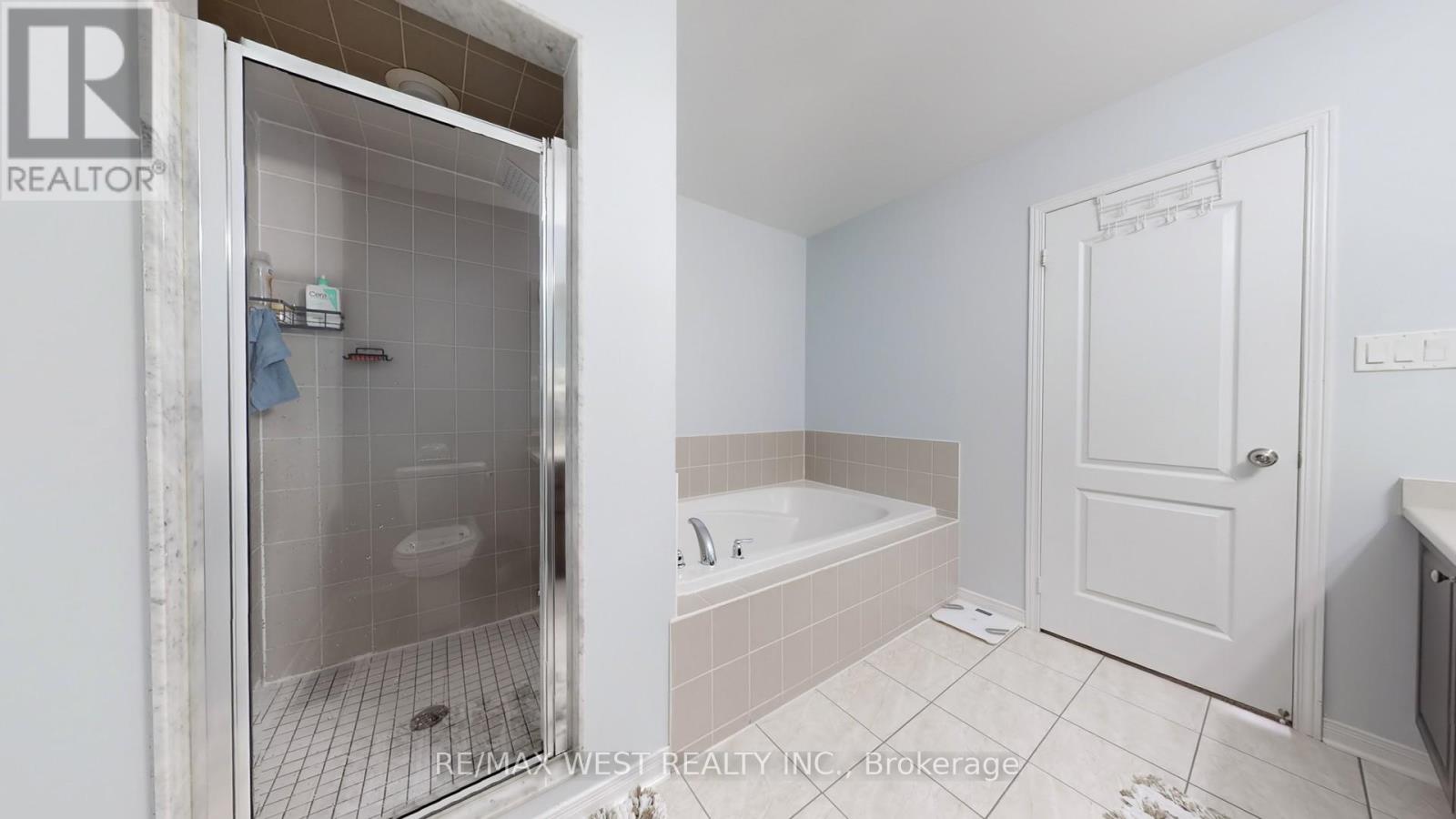 28 Yellowknife Road, Brampton, Ontario  L6R 3X3 - Photo 25 - W12365056