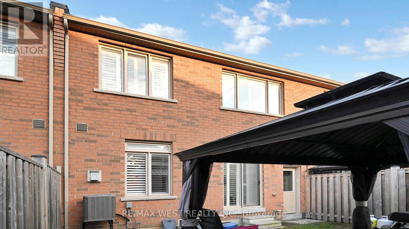 28 Yellowknife Road, Brampton, Ontario  L6R 3X3 - Photo 38 - W12365056