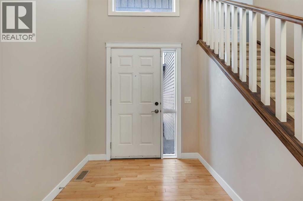 15 New Brighton Close Se, Calgary, Alberta  T2Z 0E4 - Photo 3 - A2258962