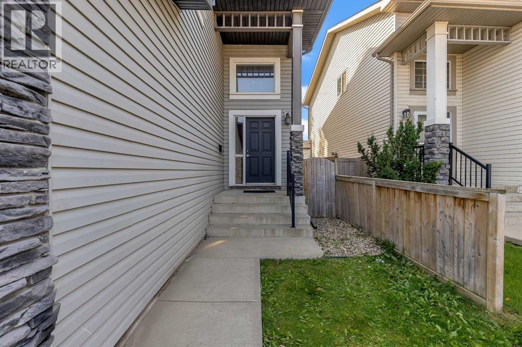 15 New Brighton Close Se, Calgary, Alberta  T2Z 0E4 - Photo 2 - A2258962