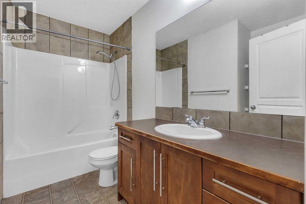 15 New Brighton Close Se, Calgary, Alberta  T2Z 0E4 - Photo 16 - A2258962