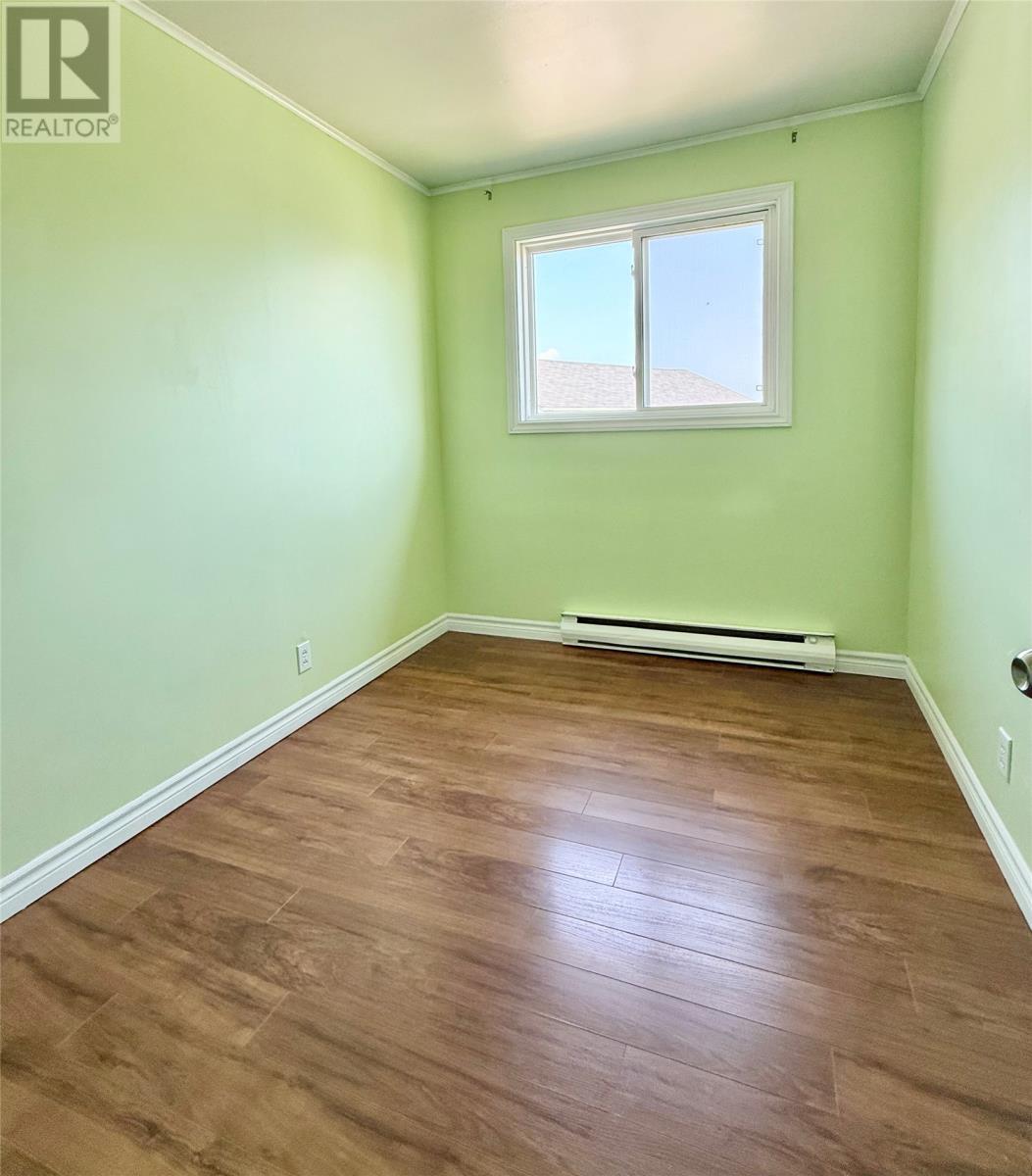363 Memorial Drive, Clarenvile, Newfoundland & Labrador  A5A 1R9 - Photo 11 - 1286545