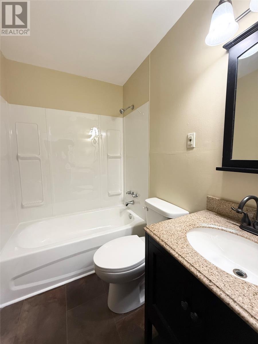 363 Memorial Drive, Clarenvile, Newfoundland & Labrador  A5A 1R9 - Photo 12 - 1286545