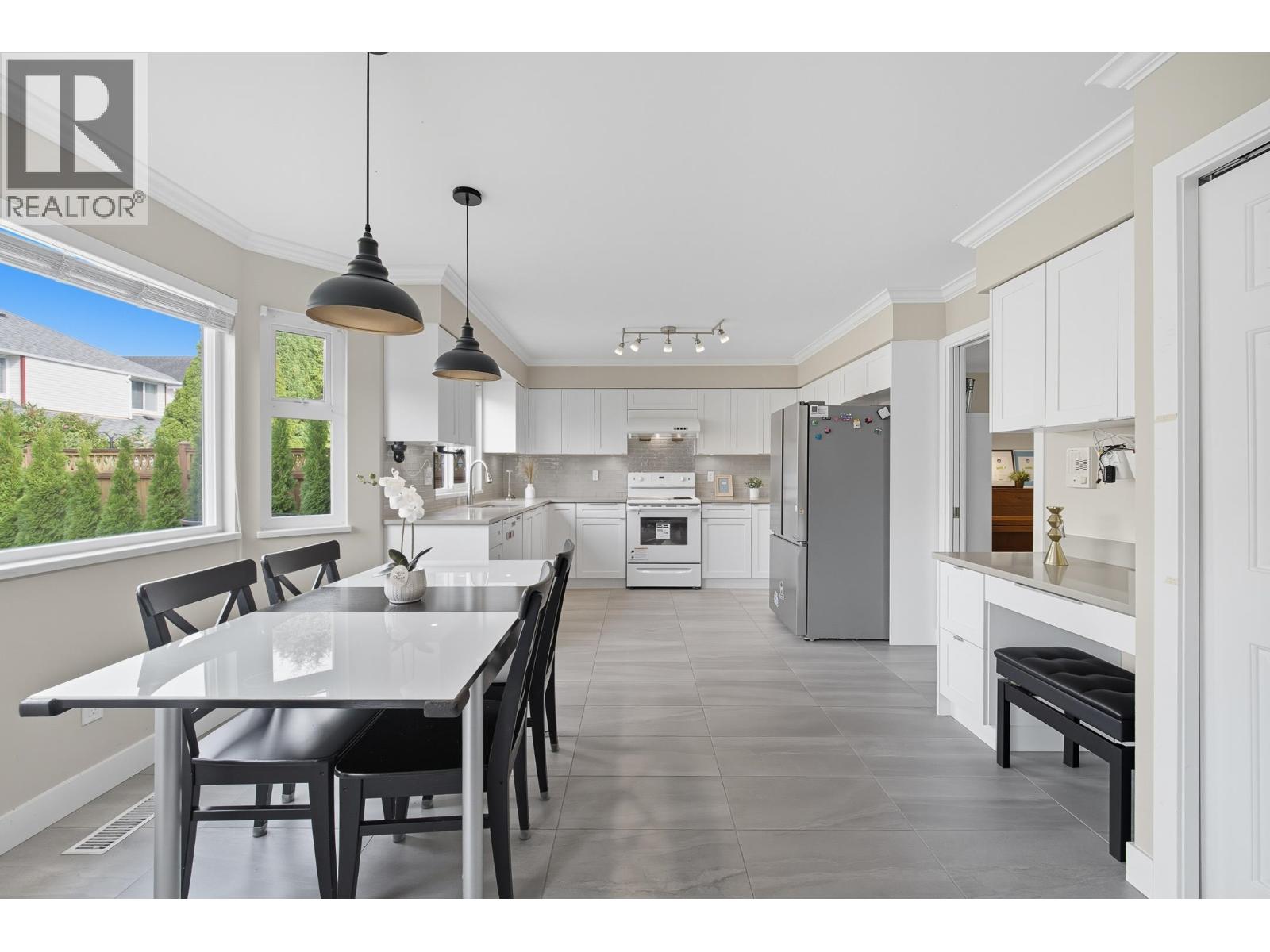 5571 Pearl Court, Richmond, British Columbia  V7C 5E5 - Photo 11 - R3053727