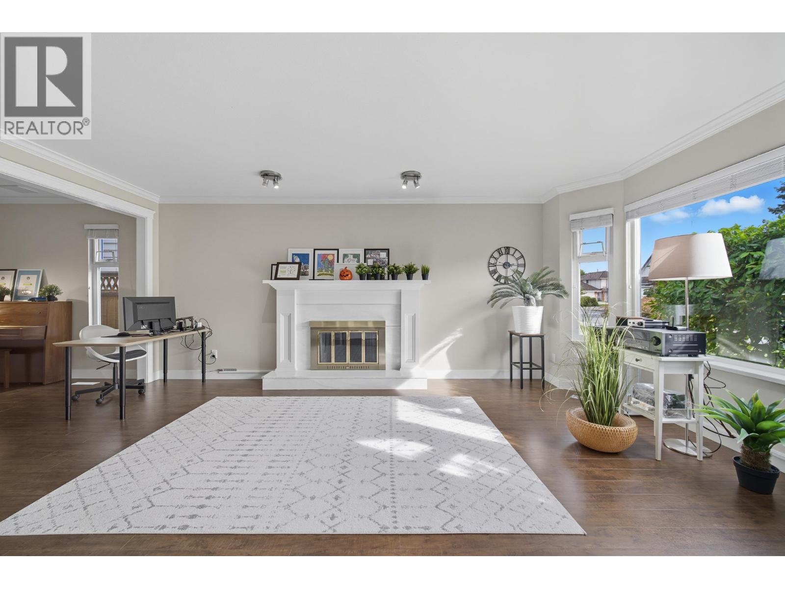 5571 Pearl Court, Richmond, British Columbia  V7C 5E5 - Photo 3 - R3053727