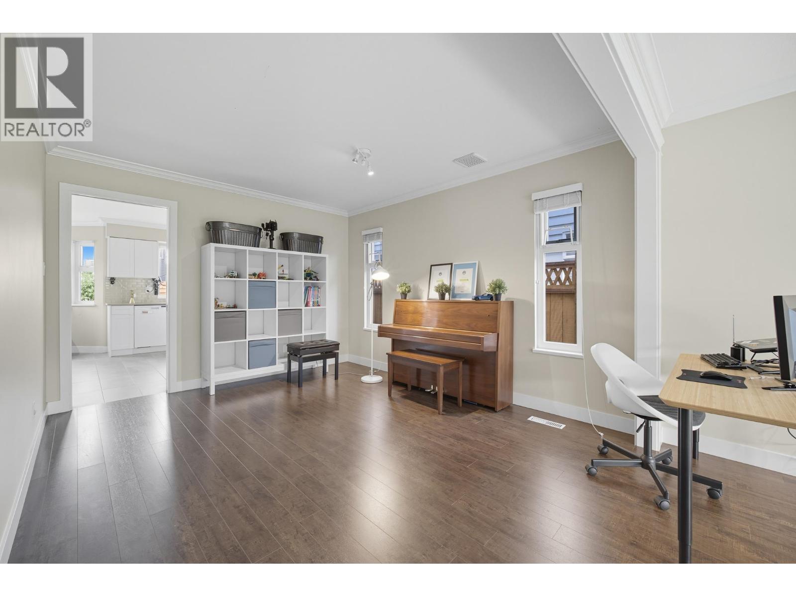 5571 Pearl Court, Richmond, British Columbia  V7C 5E5 - Photo 6 - R3053727