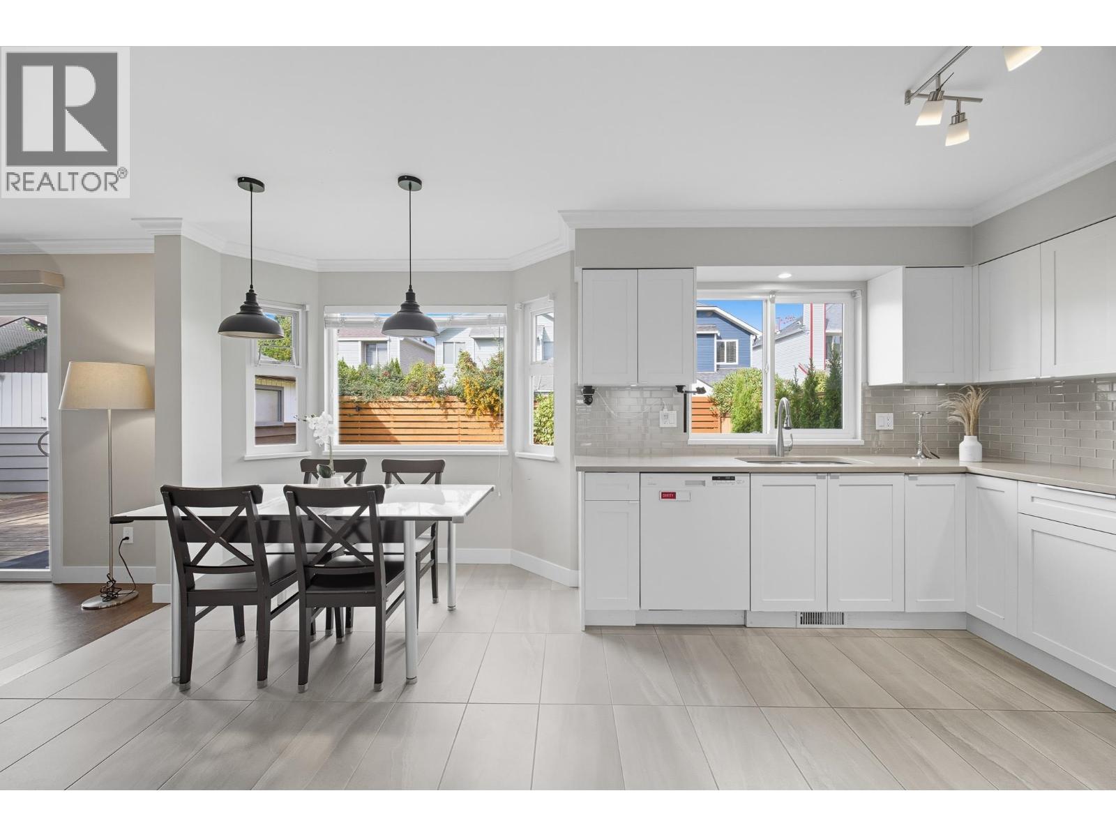 5571 Pearl Court, Richmond, British Columbia  V7C 5E5 - Photo 12 - R3053727