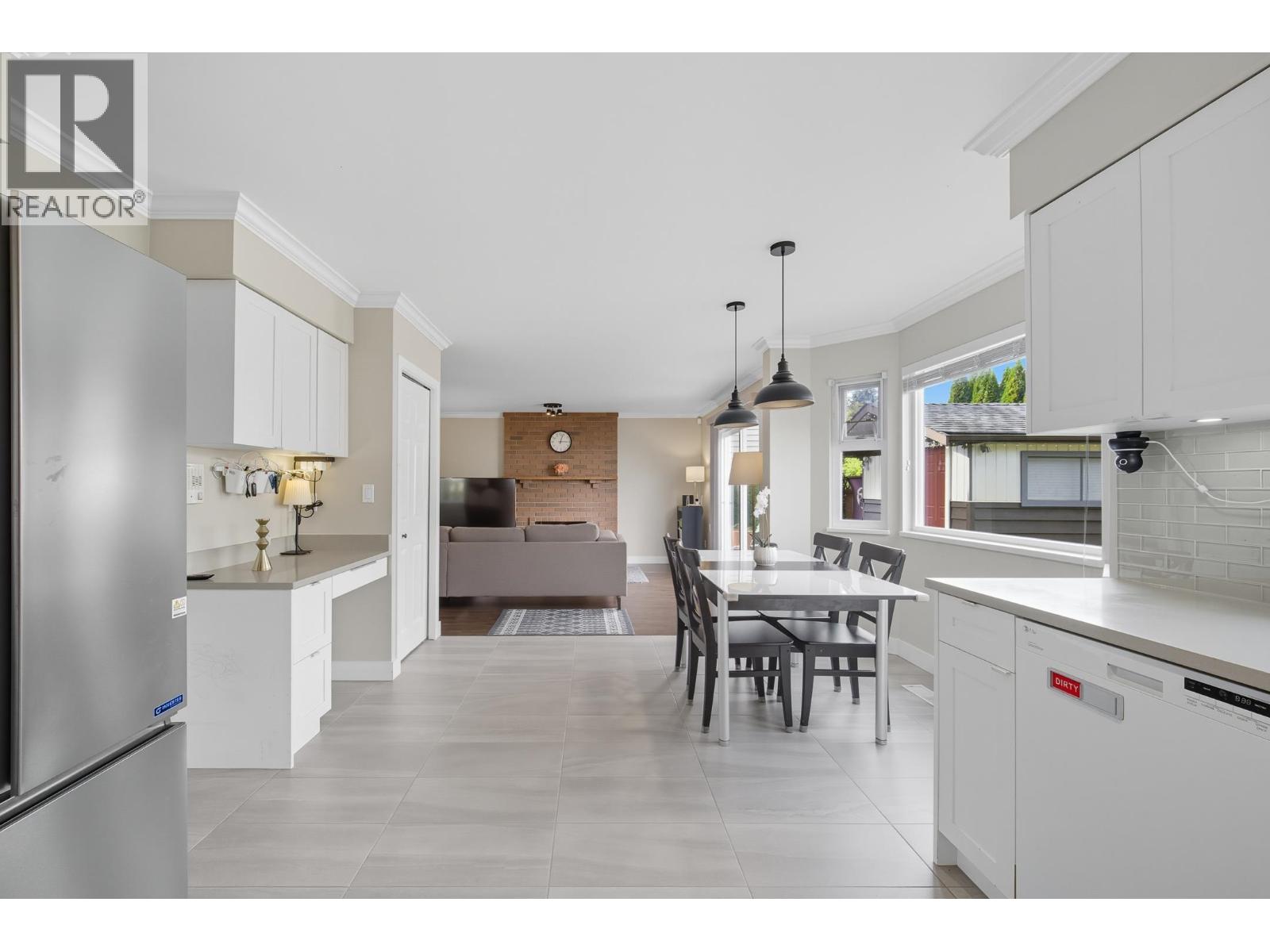5571 Pearl Court, Richmond, British Columbia  V7C 5E5 - Photo 14 - R3053727