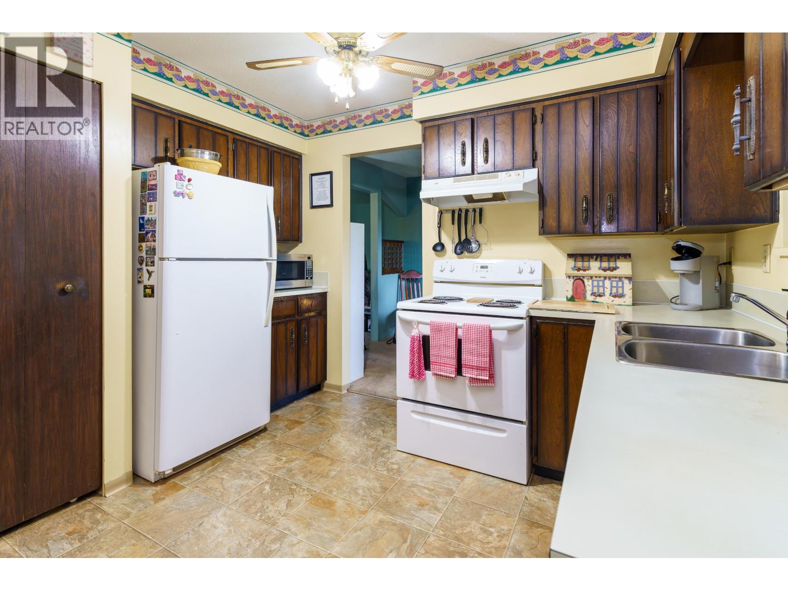 12310 Skillen Street, Maple Ridge, British Columbia  V4R 2M4 - Photo 2 - R3053640