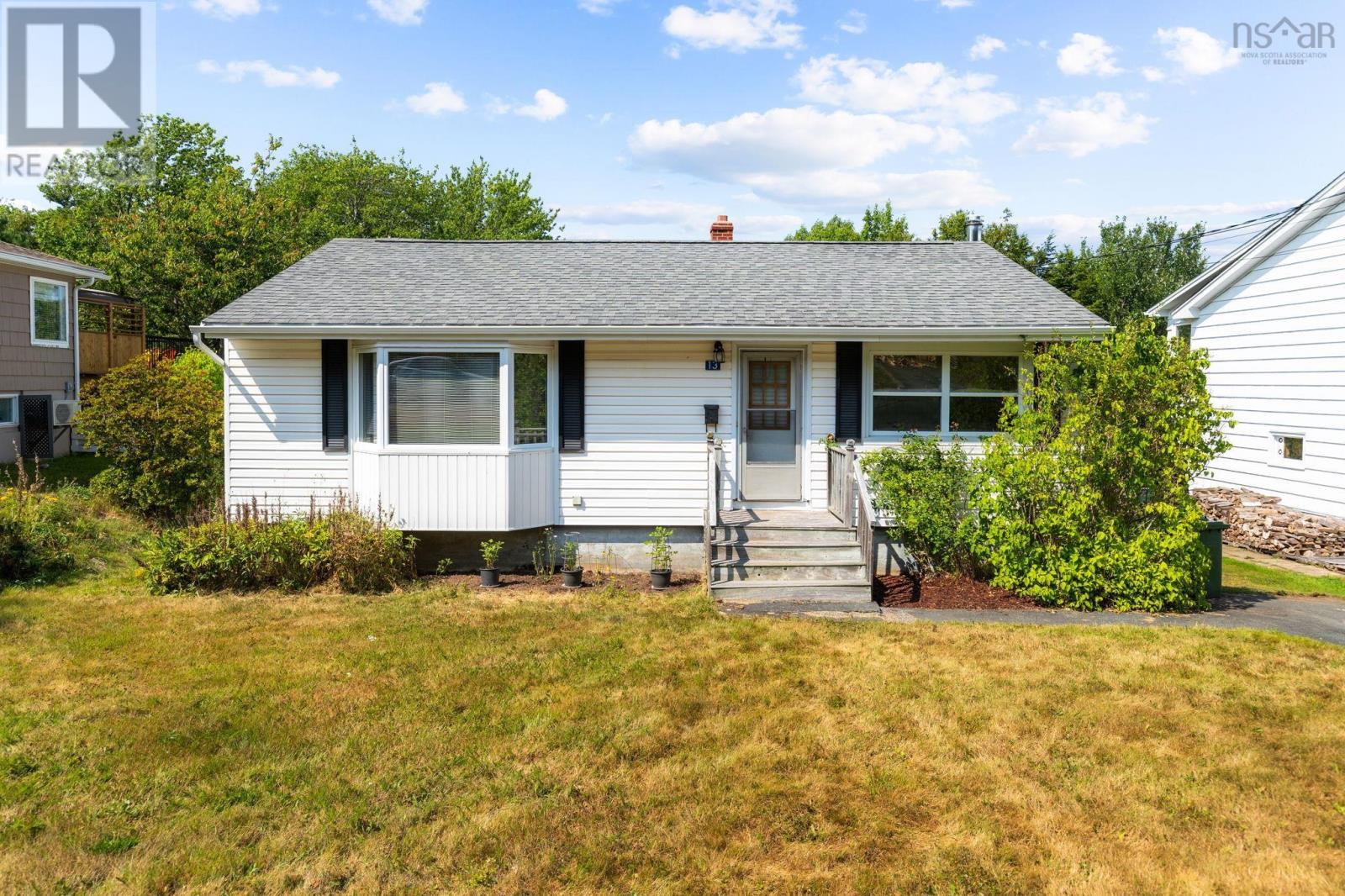 13 Glenmont Avenue, Bedford, Nova Scotia  B4A 1H1 - Photo 1 - 202520770