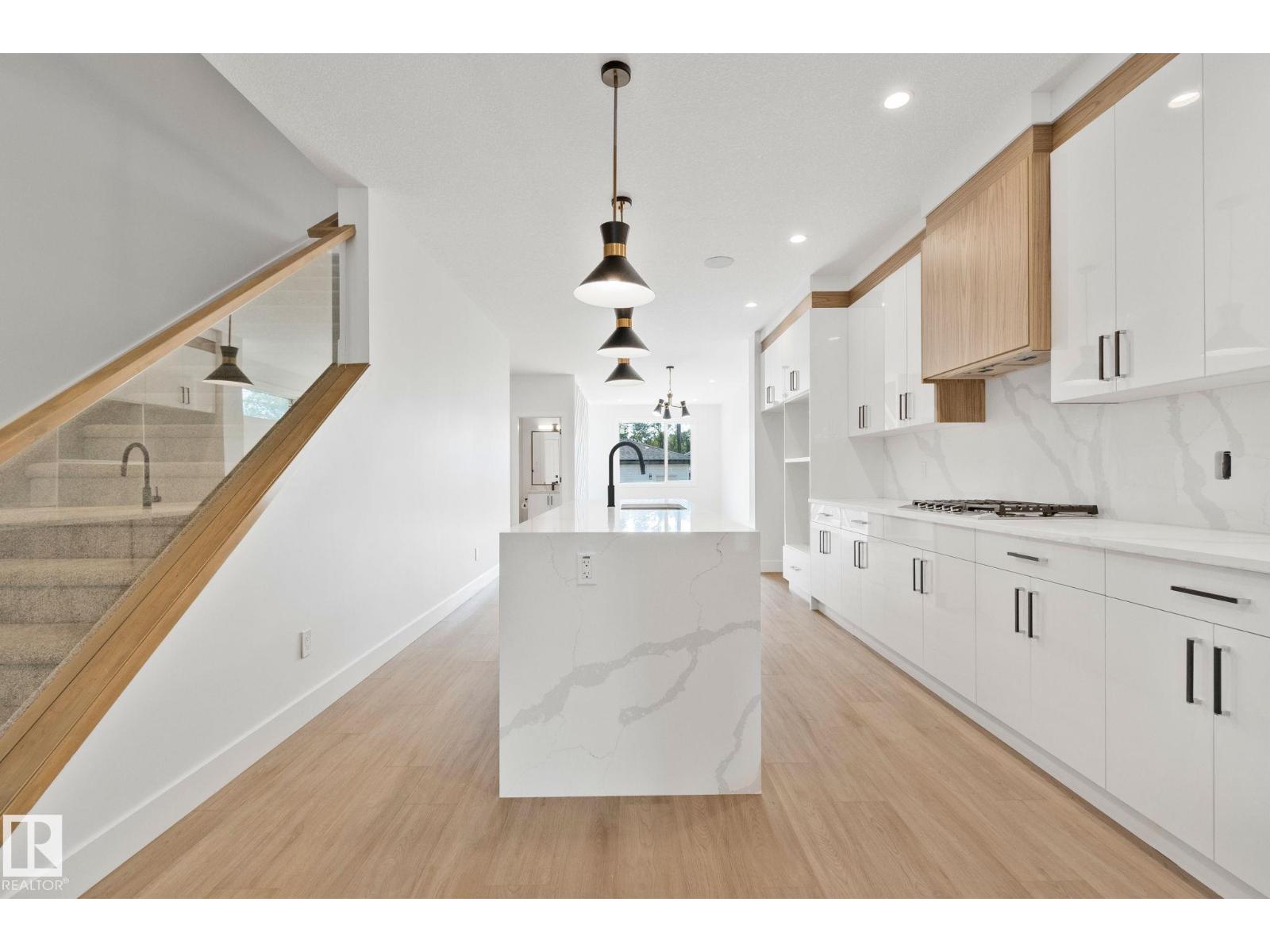 11140 126 St E Nw, Edmonton, Alberta  T5M 0P9 - Photo 9 - E4436426