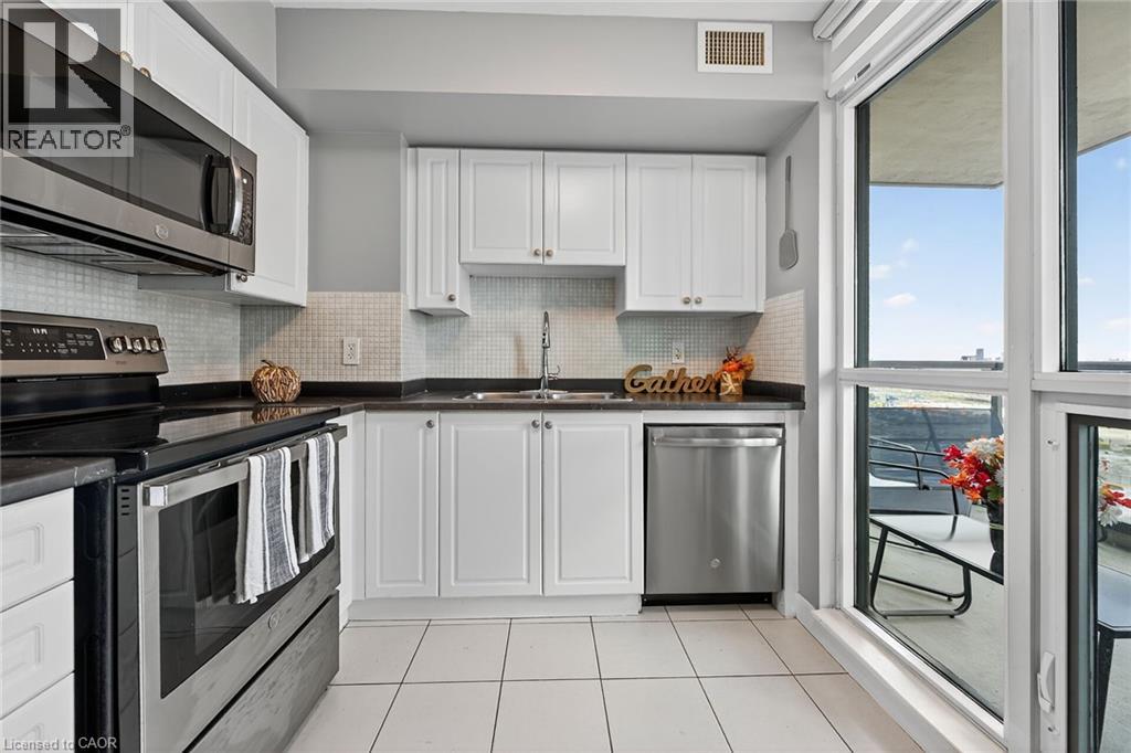 225 Sherway Gardens Road Unit# 2905, Etobicoke, Ontario  M9C 0A3 - Photo 18 - 40774336