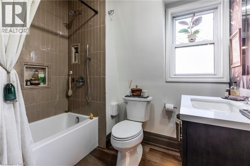 149 Burris Street, Hamilton, Ontario  L8M 2J7 - Photo 38 - 40774826