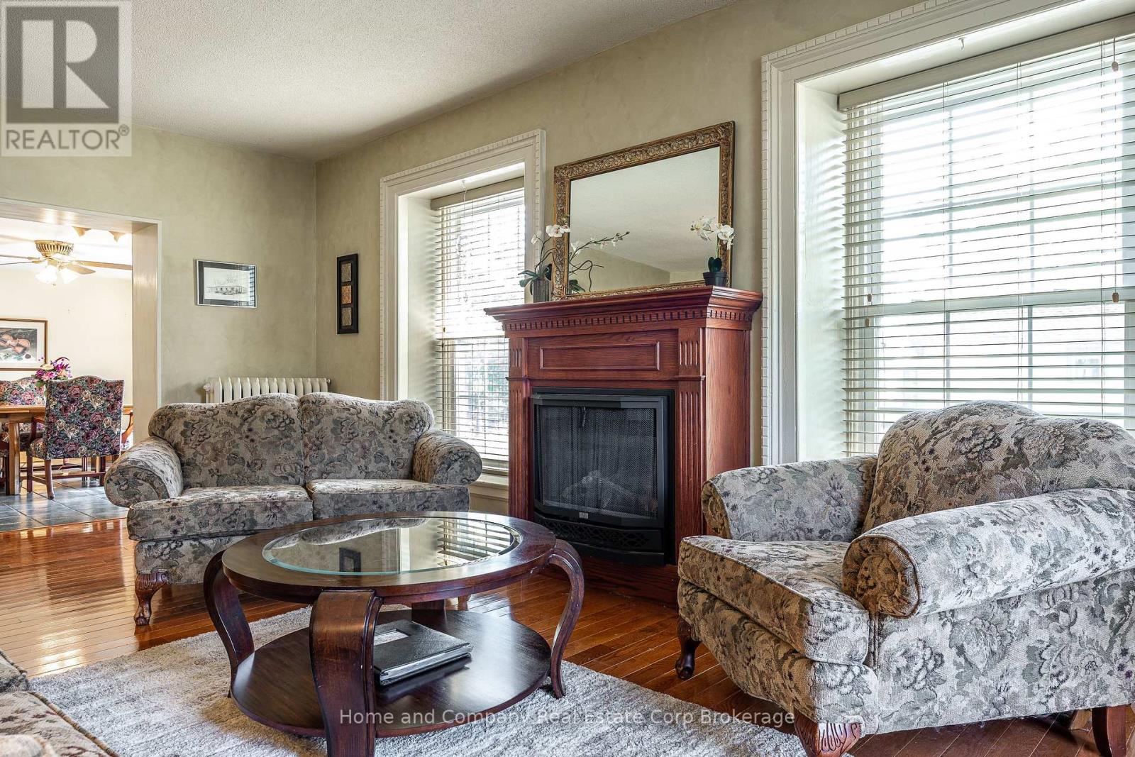 43 Thomas Street, St. Marys, Ontario  N4X 1A2 - Photo 11 - X12437948