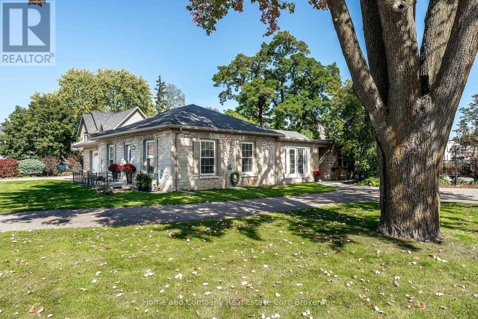 43 Thomas Street, St. Marys, Ontario  N4X 1A2 - Photo 24 - X12437948