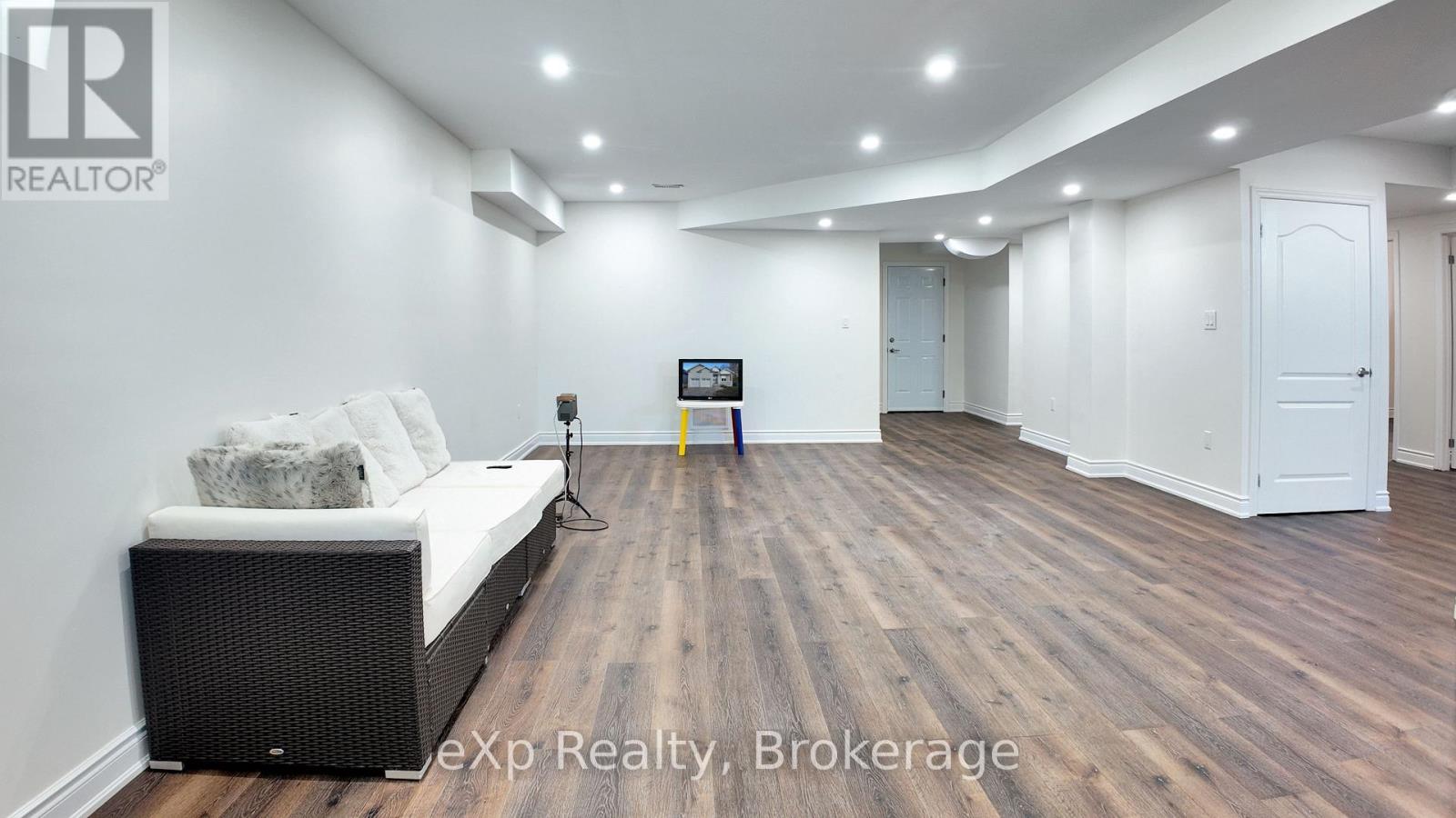 221 Forler Street, West Grey, Ontario  N0G 2M0 - Photo 31 - X12437997