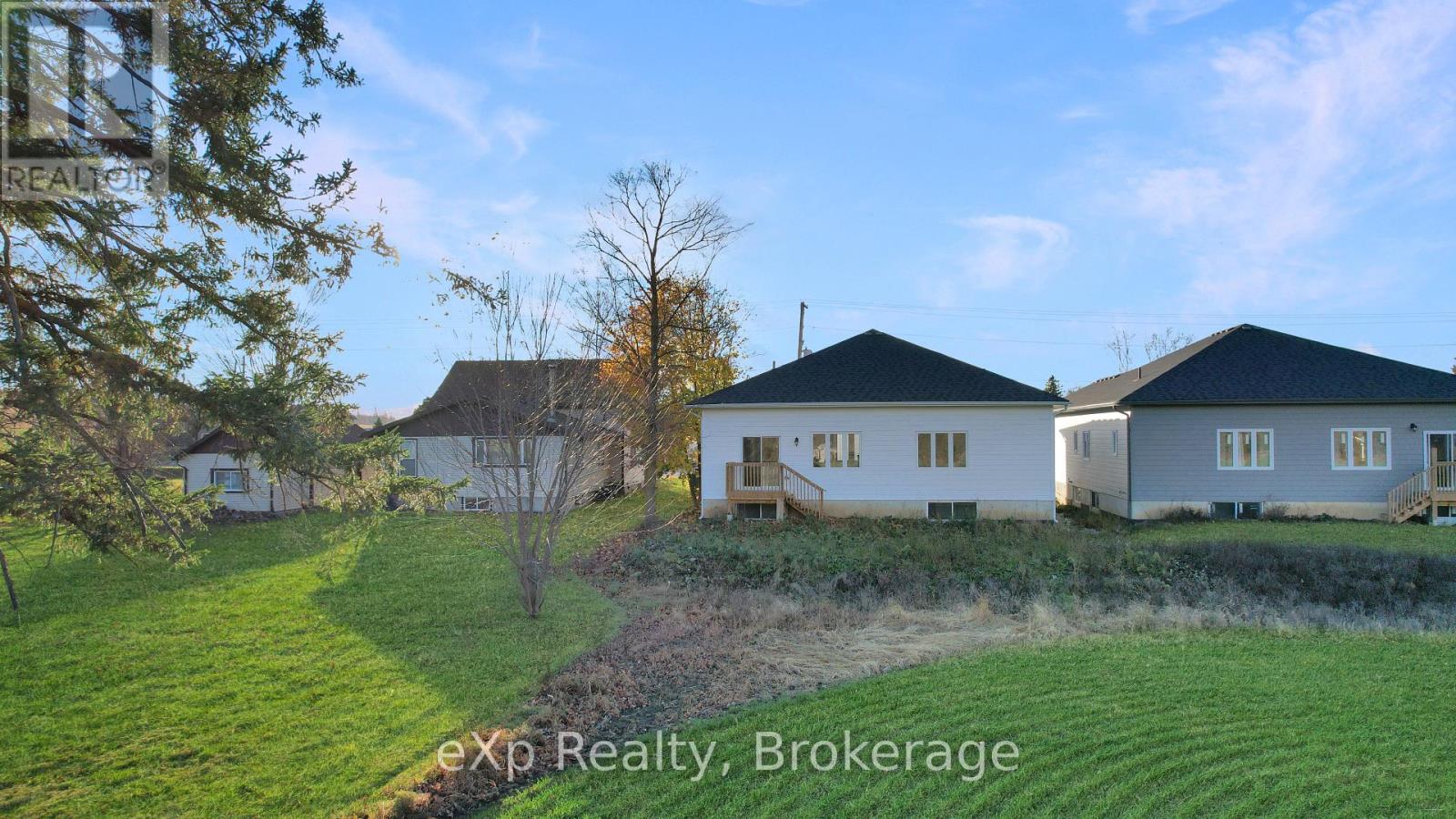 221 Forler Street, West Grey, Ontario  N0G 2M0 - Photo 40 - X12437997