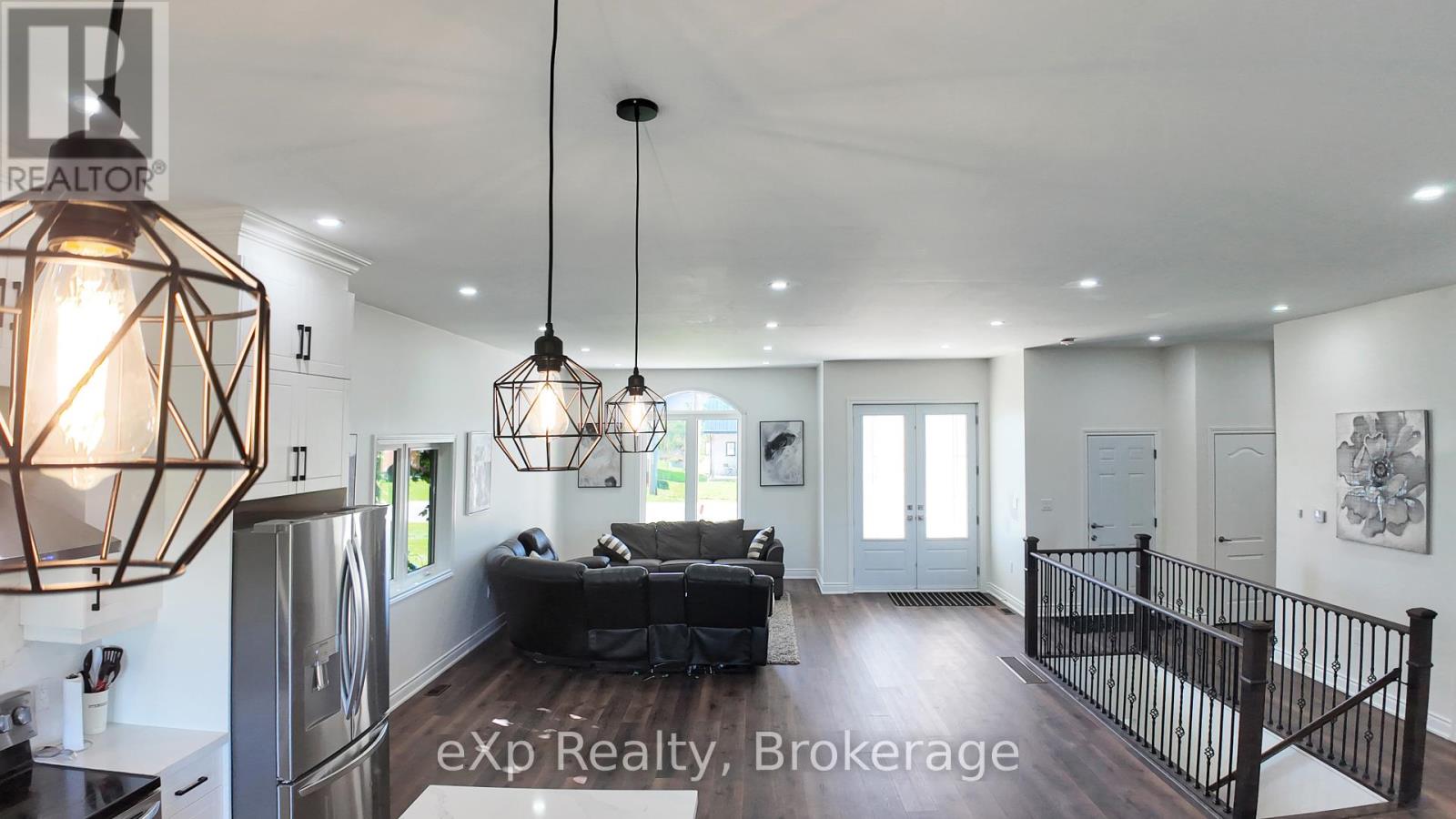 221 Forler Street, West Grey, Ontario  N0G 2M0 - Photo 8 - X12437997