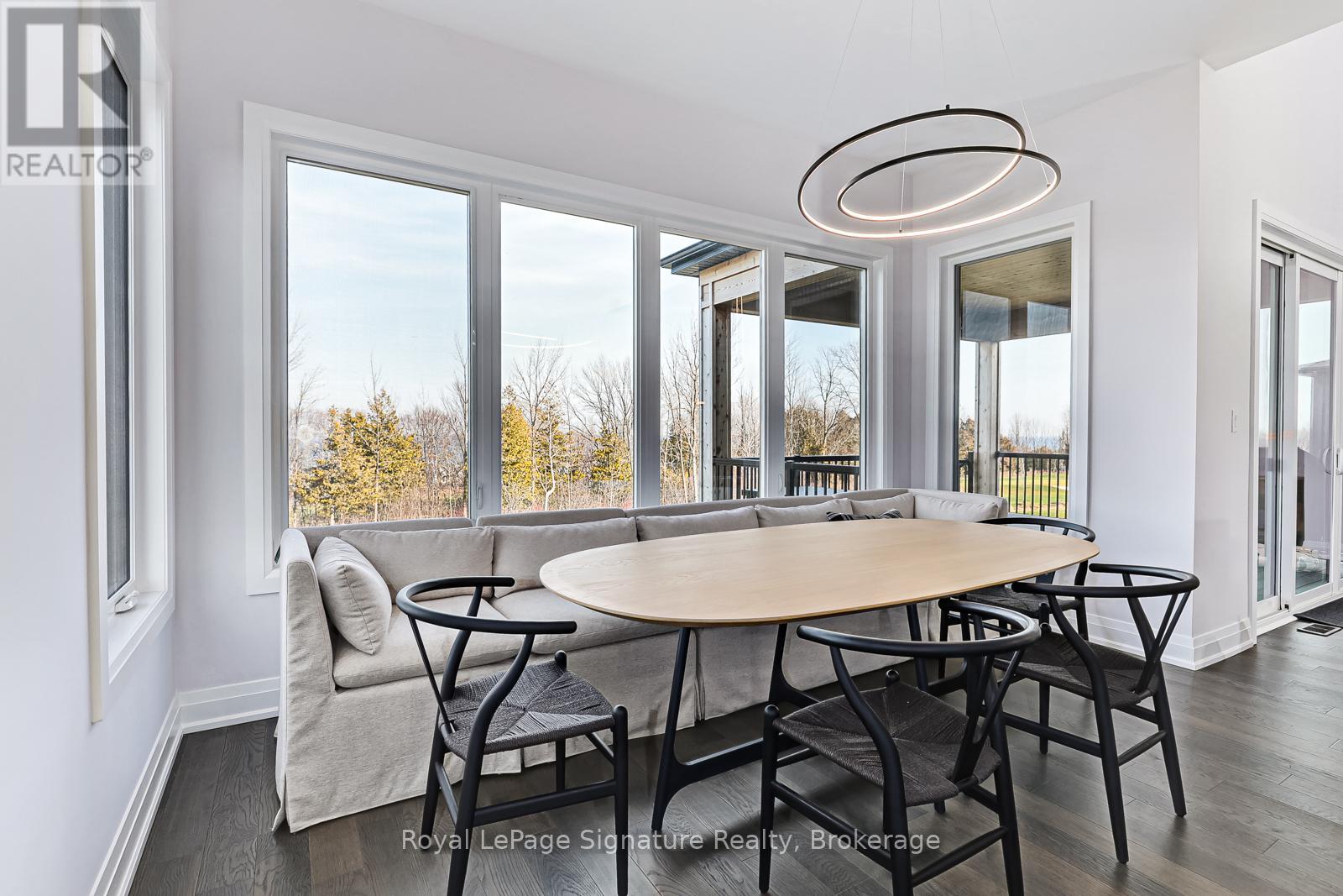 107 Sladden Court, Blue Mountains, Ontario  N0H 2P0 - Photo 10 - X12438030
