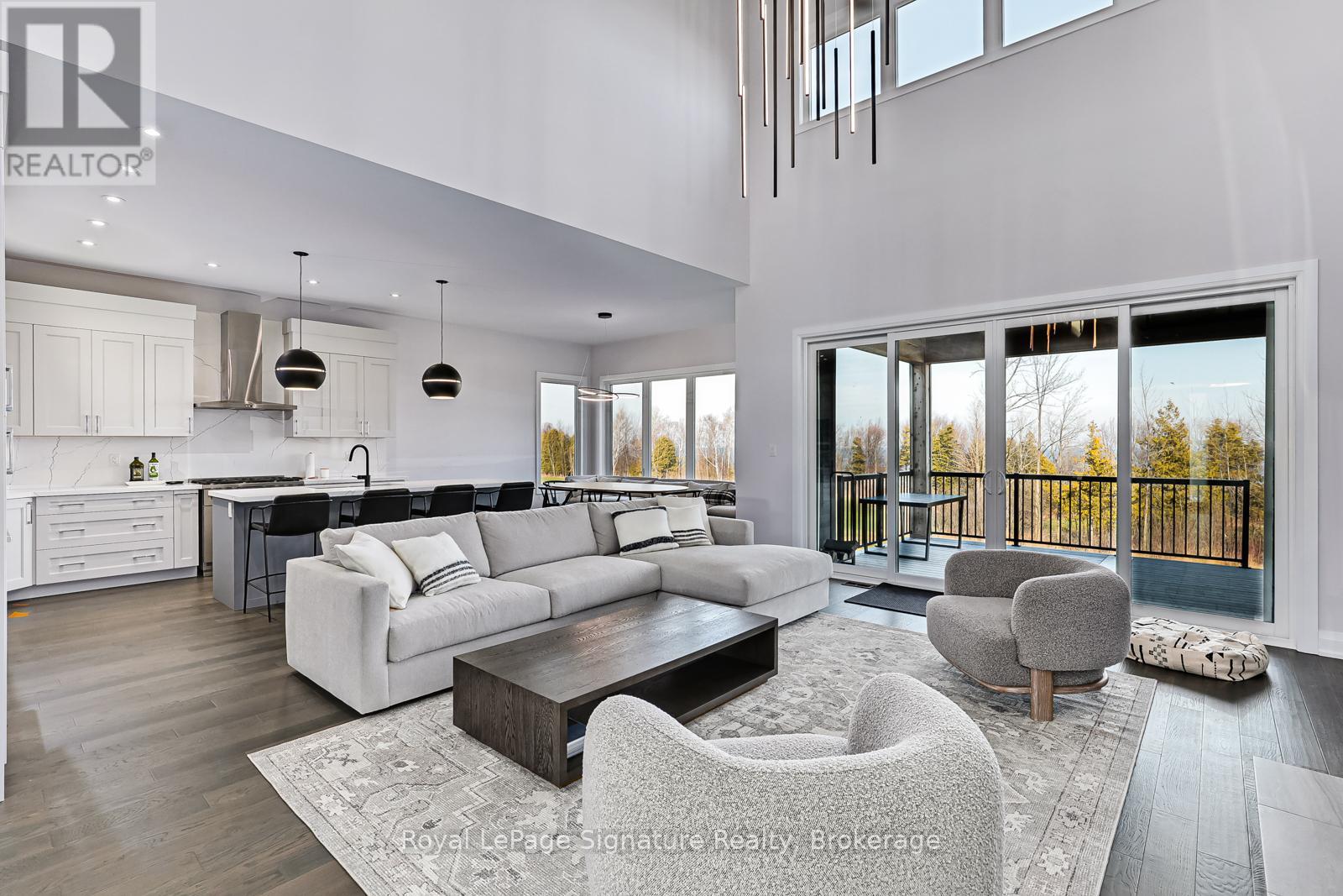 107 Sladden Court, Blue Mountains, Ontario  N0H 2P0 - Photo 6 - X12438030