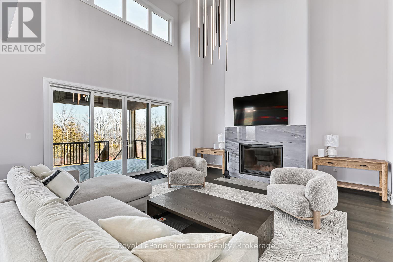 107 Sladden Court, Blue Mountains, Ontario  N0H 2P0 - Photo 7 - X12438030
