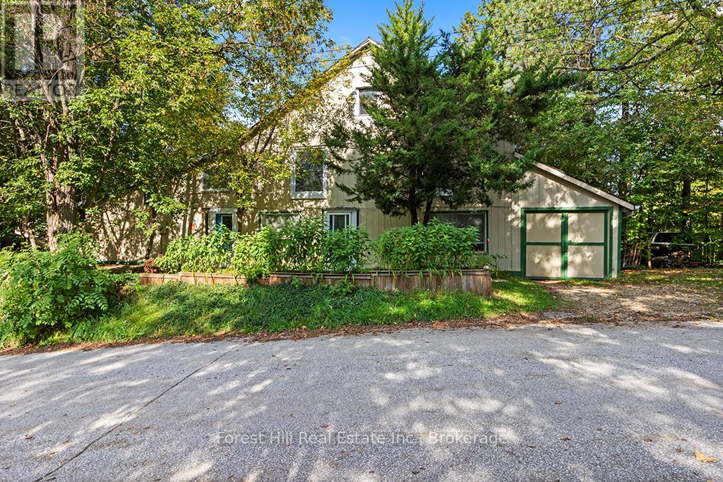 15 HILL STREET, Grey Highlands, Ontario