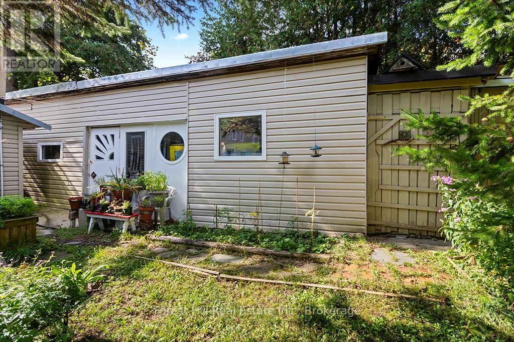 15 Hill Street, Grey Highlands, Ontario  N0C 1E0 - Photo 41 - X12438040