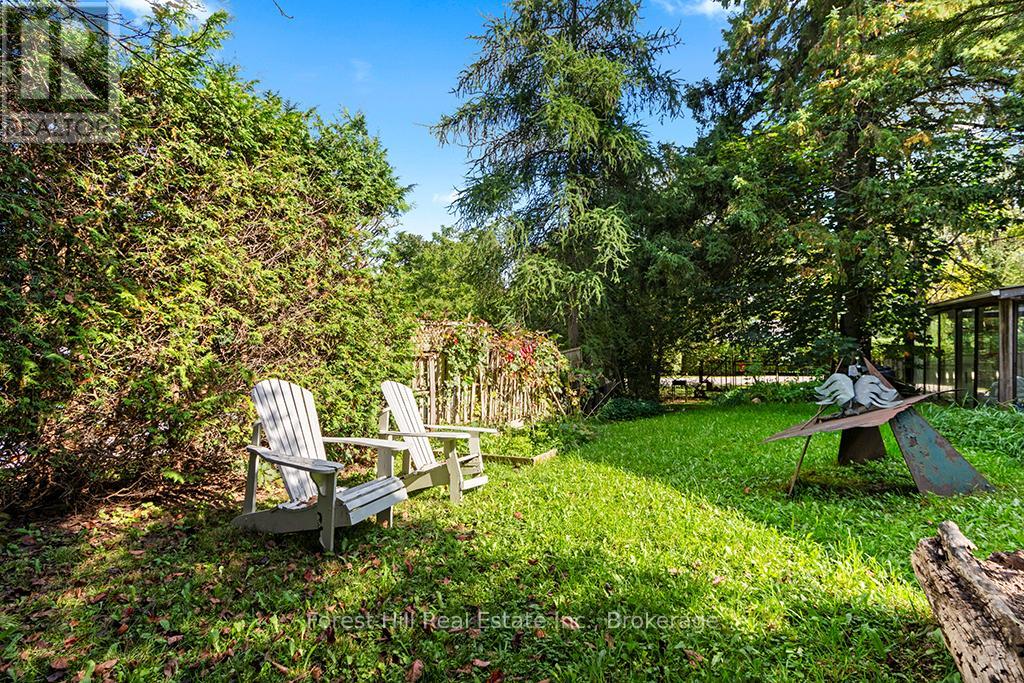 15 Hill Street, Grey Highlands, Ontario  N0C 1E0 - Photo 44 - X12438040