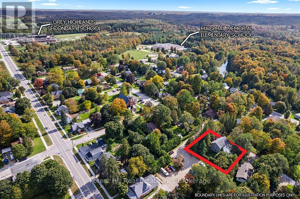 15 Hill Street, Grey Highlands, Ontario  N0C 1E0 - Photo 47 - X12438040