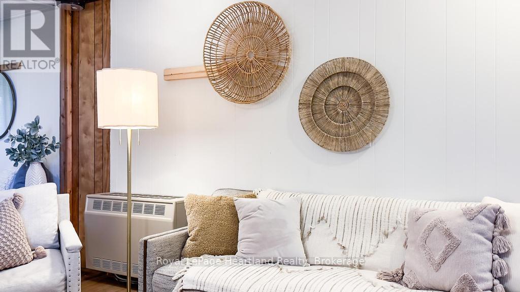 Photo 21 of 46 for 71702 Old Cedarbank Lane