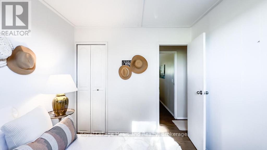 Photo 27 of 46 for 71702 Old Cedarbank Lane