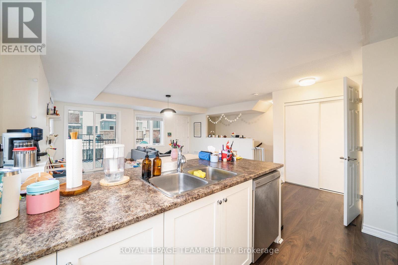 247 Zenith Private, Ottawa, Ontario  K2J 6N3 - Photo 7 - X12437929