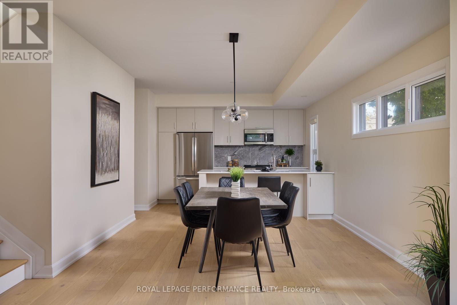 B - 417 Tweedsmuir Avenue, Ottawa, Ontario  K1Z 5N6 - Photo 12 - X12437984