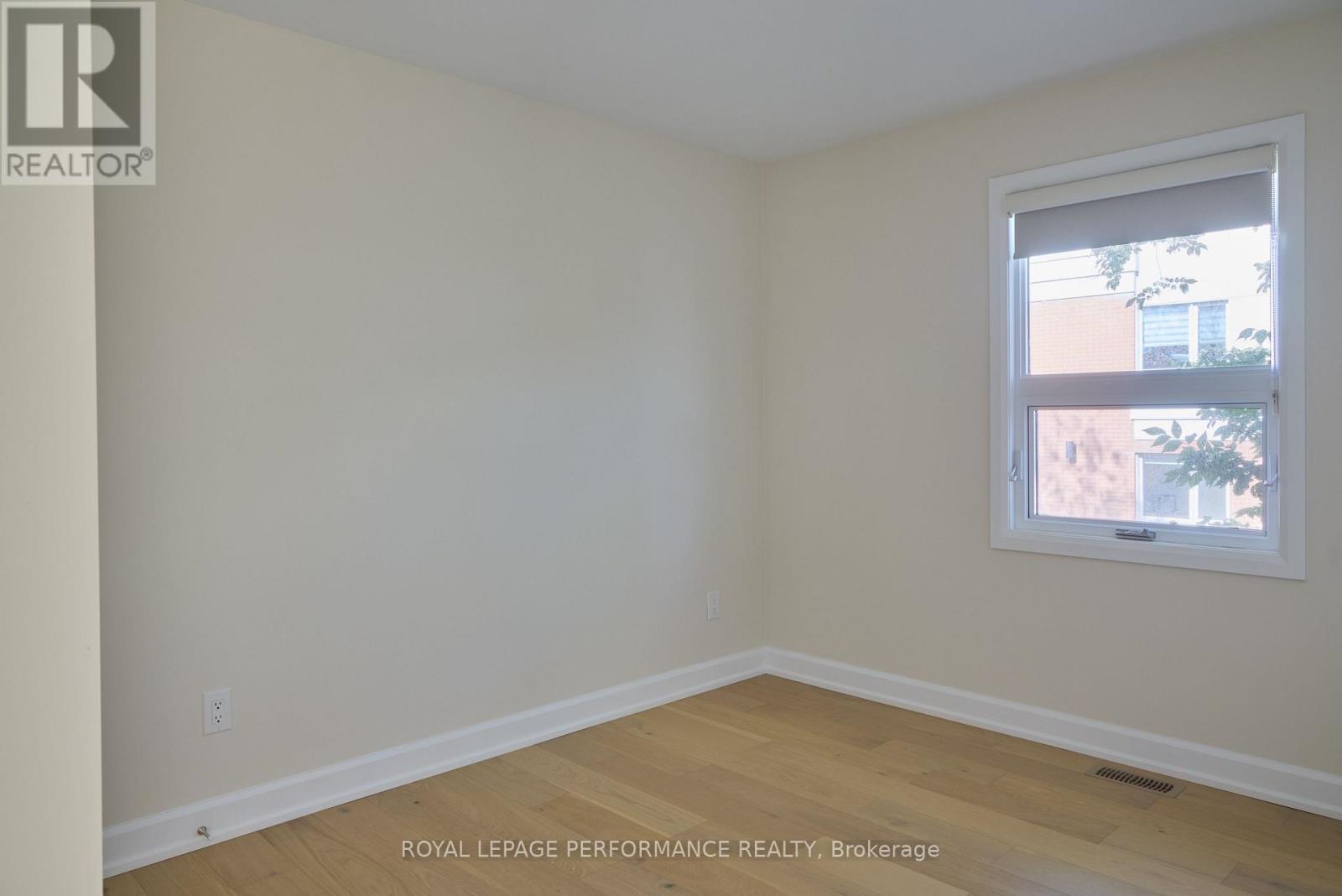 B - 417 Tweedsmuir Avenue, Ottawa, Ontario  K1Z 5N6 - Photo 21 - X12437984