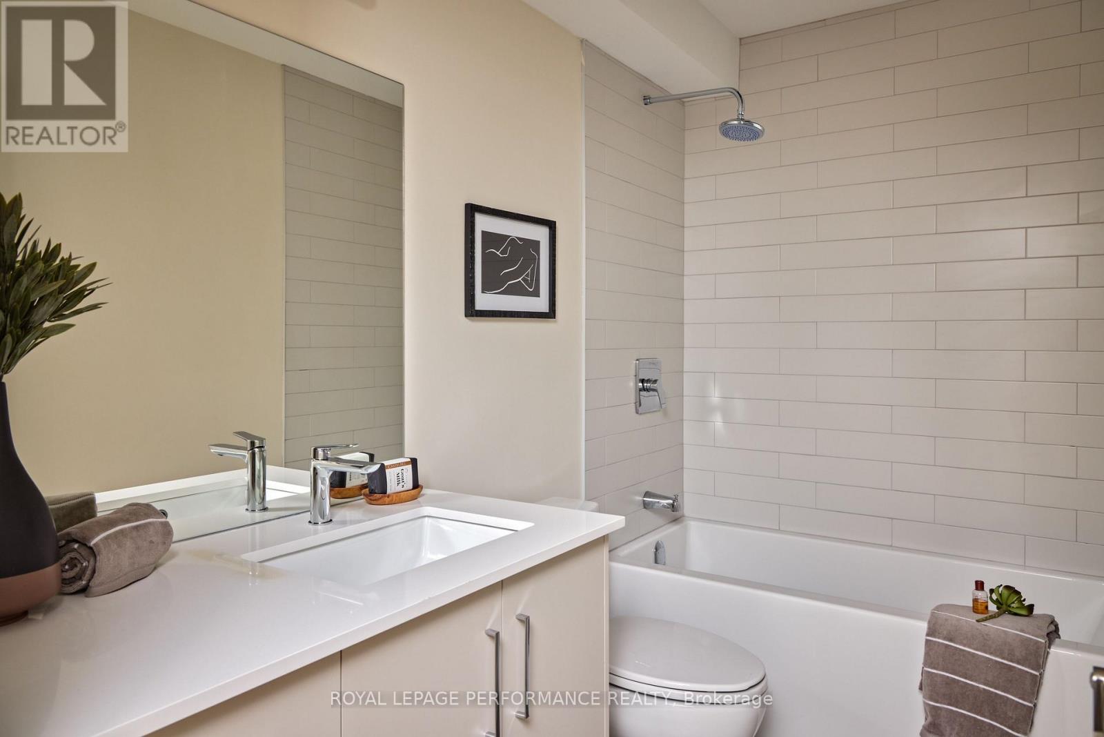 B - 417 Tweedsmuir Avenue, Ottawa, Ontario  K1Z 5N6 - Photo 23 - X12437984